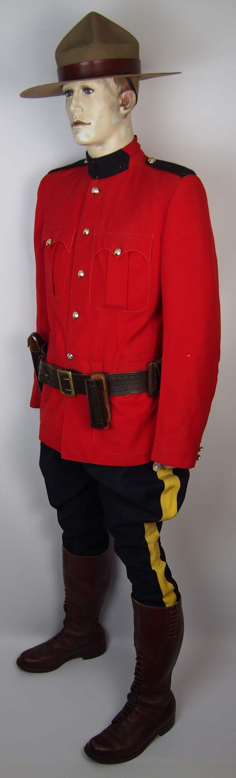 Dress and Walking Out Uniforms | Plunderer Pete's Militaria ...